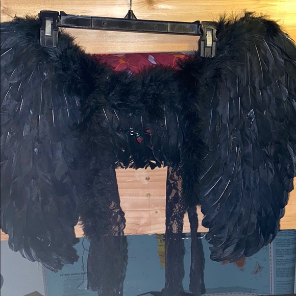 BNWT Club Wings - Picture 2 of 4